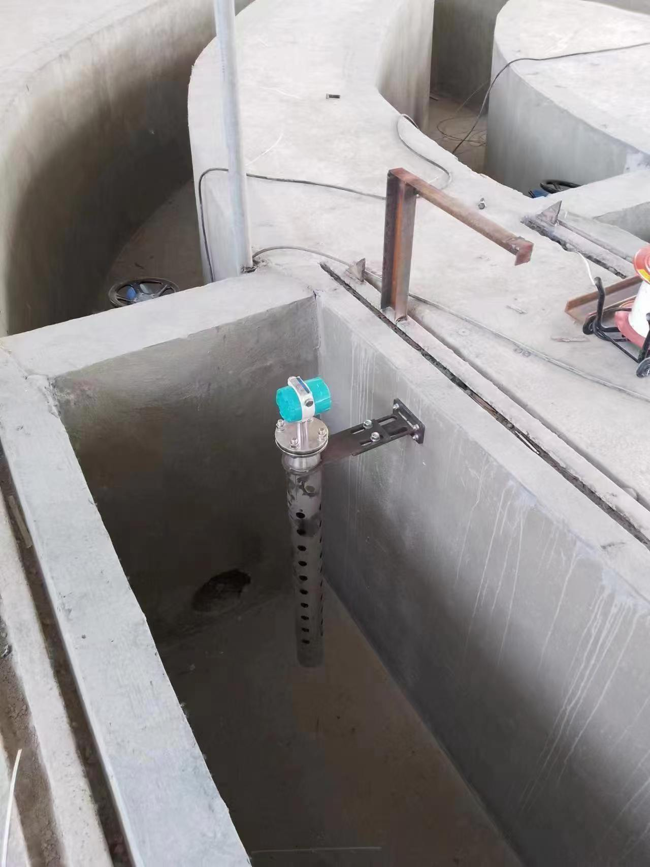 注浆施工封神-西安云仪集团音叉密度计才是工地人刚需