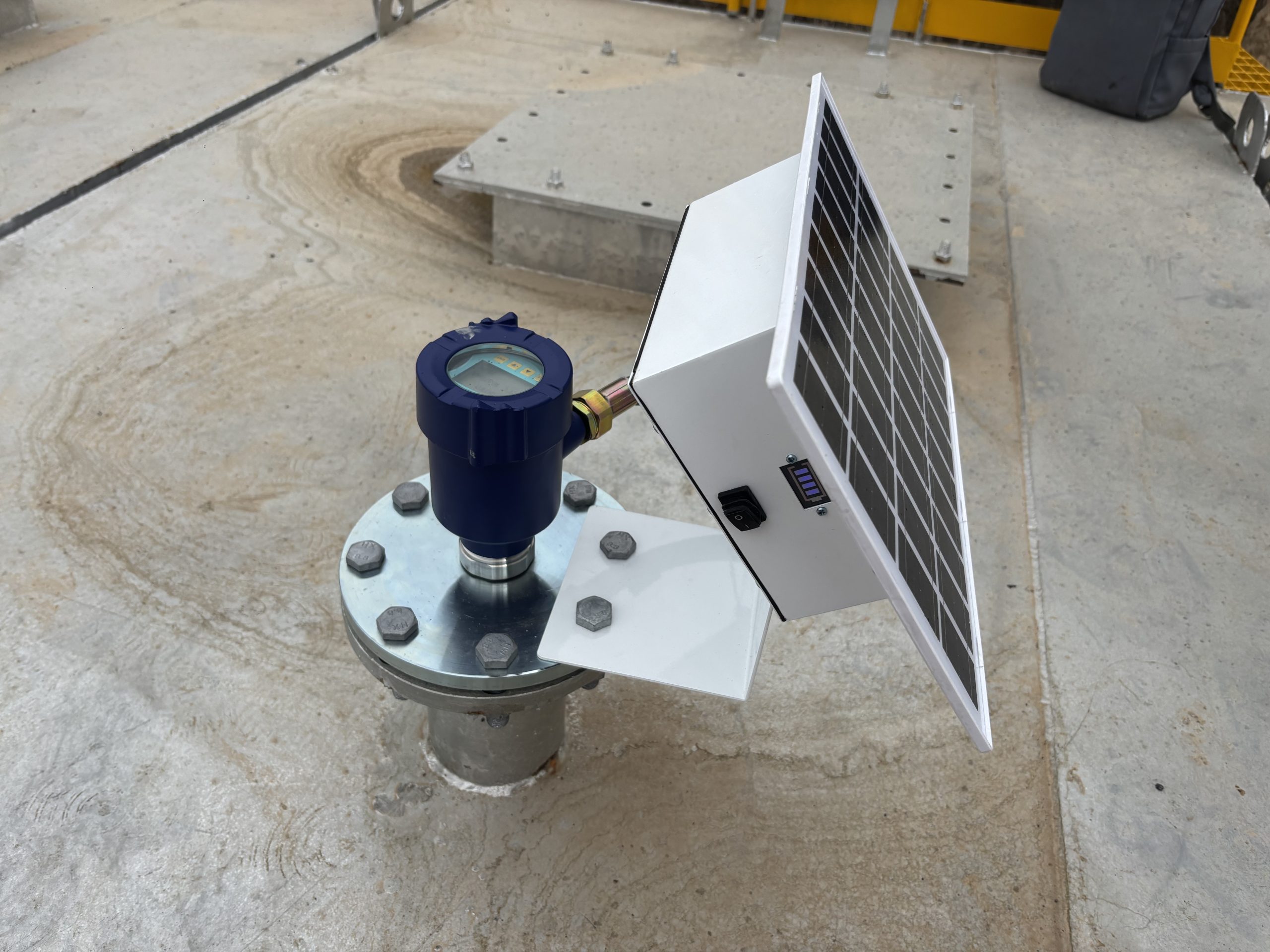 西安云仪仪表无线雷达液位计产品成功配套延长志丹采油厂标准化建设项目